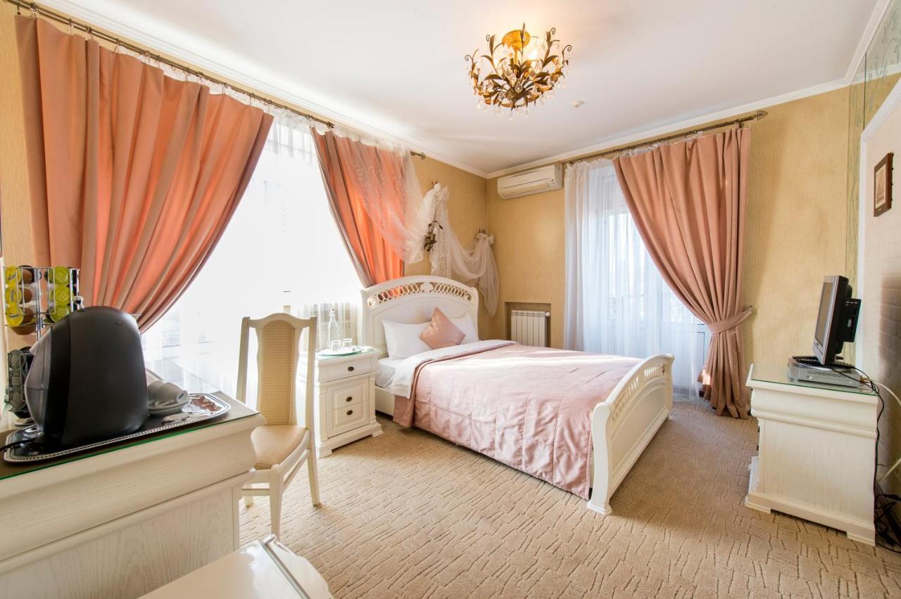 Hotel Oselya 3*